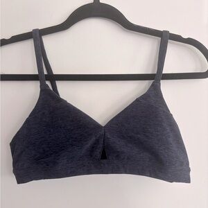 ALO Yoga Low Impact Size M 34” band Sports bra with cut out detail